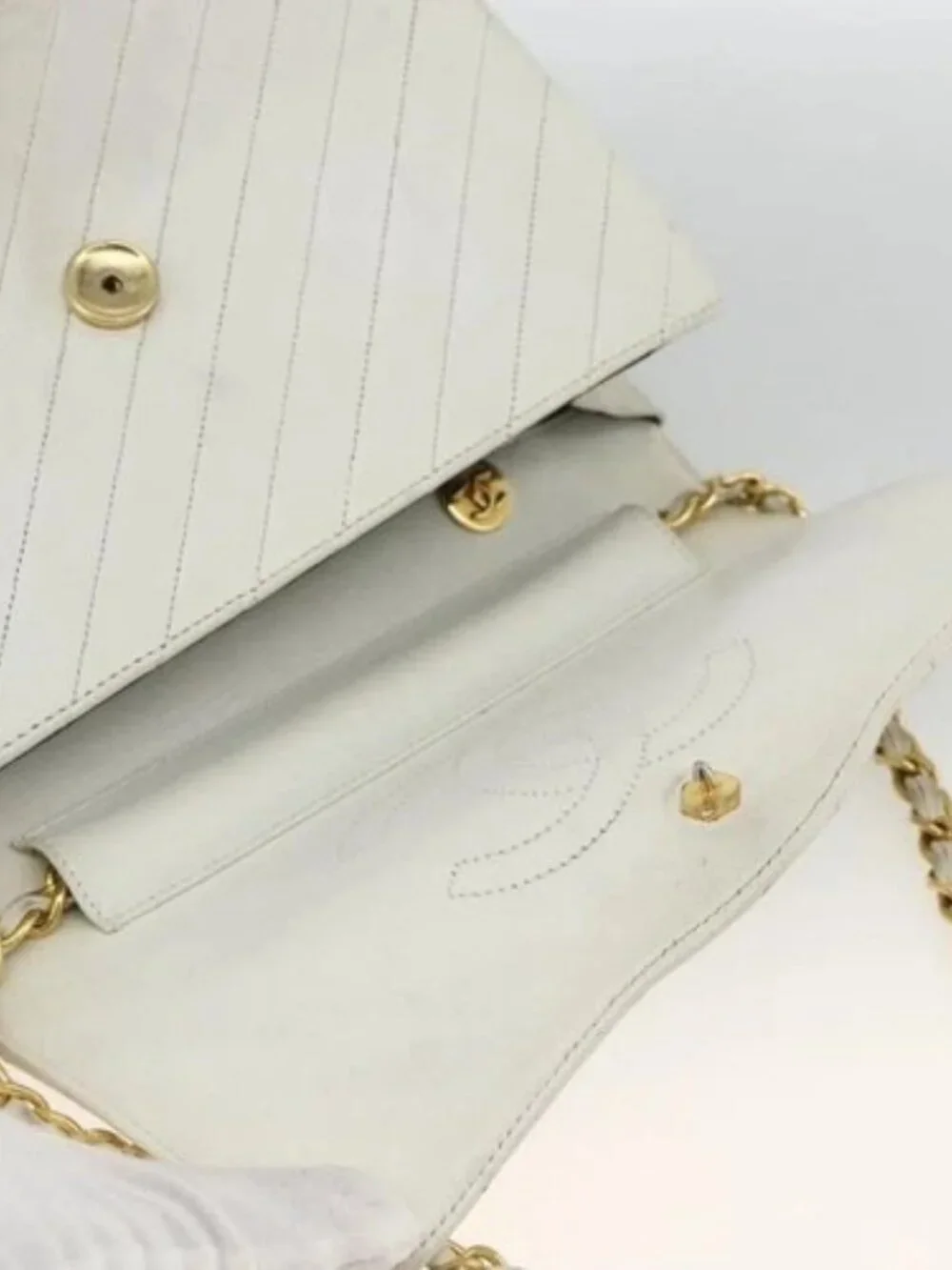 CHANEL Matelasse Chain Shoulder Bag Lamb Skin White Gold CC Auth BA11362A